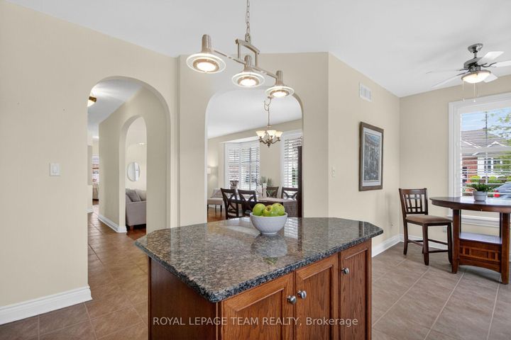 Photo 14 at 259 Cairnsmore Circle, Nepean (Stonebridge), Ottawa