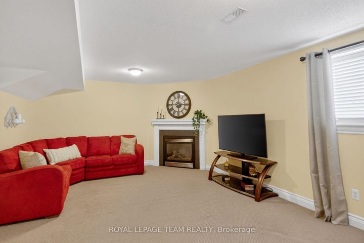 Photo 35 at 259 Cairnsmore Circle, Nepean (Stonebridge), Ottawa