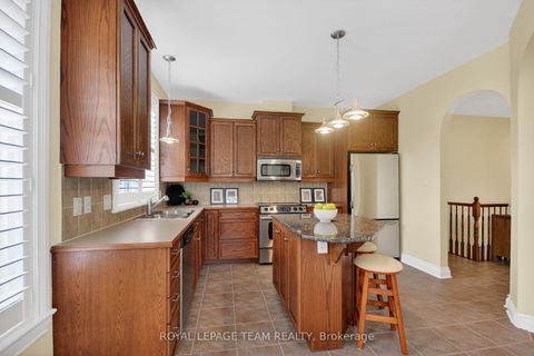 Photo 19 at 259 Cairnsmore Circle, Nepean (Stonebridge), Ottawa