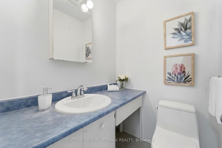 Photo 13 at 54 - 920 Dynes Road, Nepean (Carleton Square), Ottawa