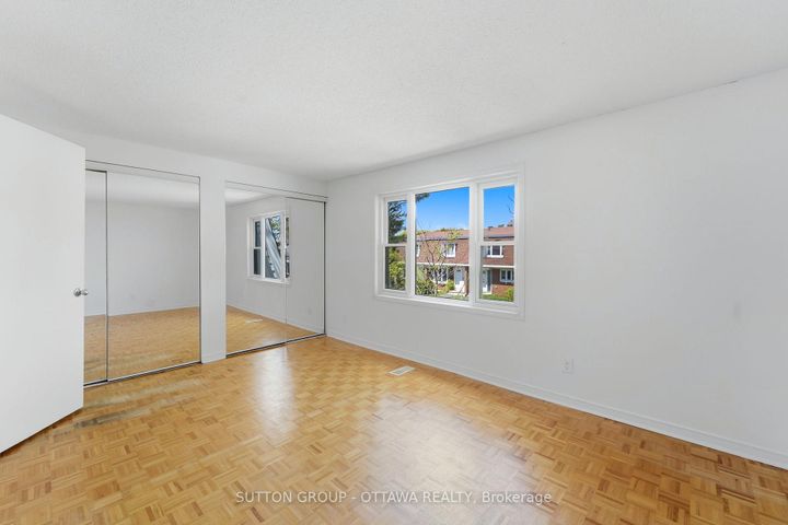 Photo 19 at 54 - 920 Dynes Road, Nepean (Carleton Square), Ottawa