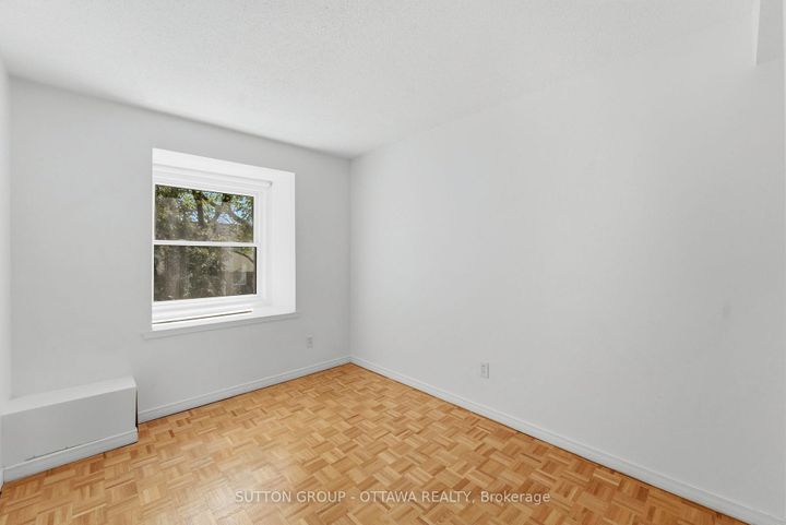 Photo 22 at 54 - 920 Dynes Road, Nepean (Carleton Square), Ottawa