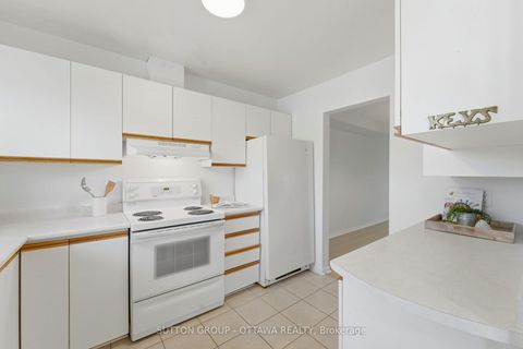 Photo 7 at 54 - 920 Dynes Road, Nepean (Carleton Square), Ottawa