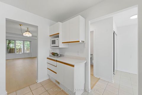 Photo 9 at 54 - 920 Dynes Road, Nepean (Carleton Square), Ottawa