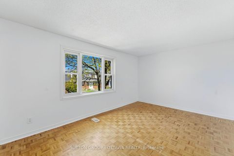 Photo 17 at 54 - 920 Dynes Road, Nepean (Carleton Square), Ottawa