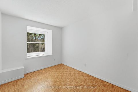 Photo 22 at 54 - 920 Dynes Road, Nepean (Carleton Square), Ottawa