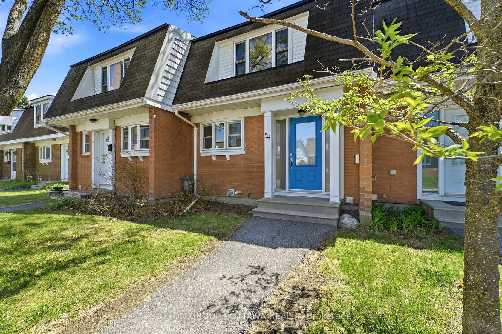 54 - 920 Dynes Road, Nepean (Carleton Square), Ottawa 