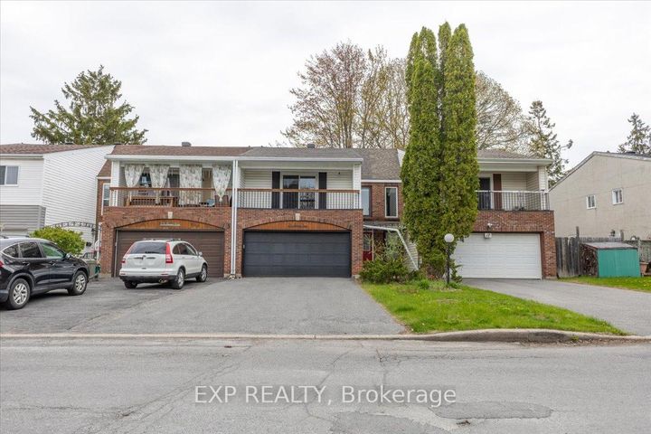 Photo 2 at 15 JANSEN Road, Nepean (Sheahan Estates/Trend Village), Ottawa