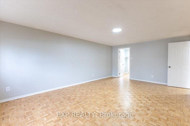 Photo 26 at 15 JANSEN Road, Nepean (Sheahan Estates/Trend Village), Ottawa