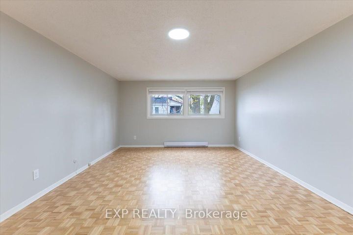 Photo 28 at 15 JANSEN Road, Nepean (Sheahan Estates/Trend Village), Ottawa