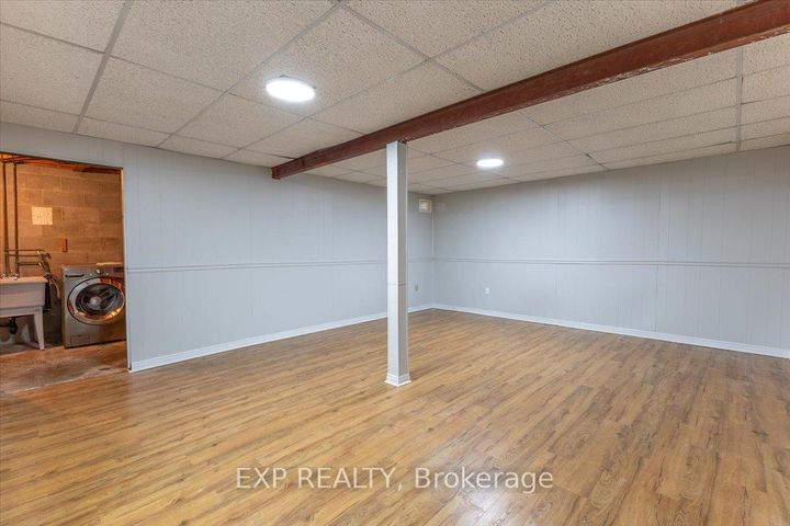 Photo 36 at 15 JANSEN Road, Nepean (Sheahan Estates/Trend Village), Ottawa