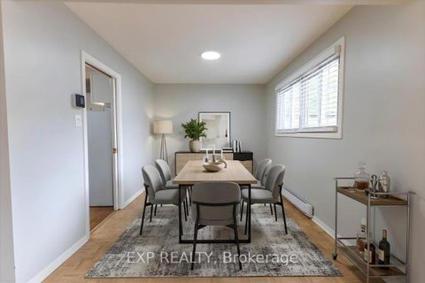 Photo 11 at 15 JANSEN Road, Nepean (Sheahan Estates/Trend Village), Ottawa