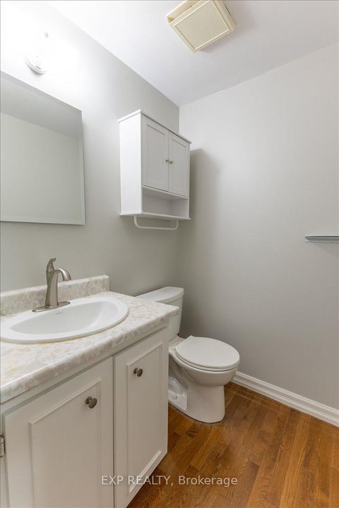 Photo 18 at 15 JANSEN Road, Nepean (Sheahan Estates/Trend Village), Ottawa