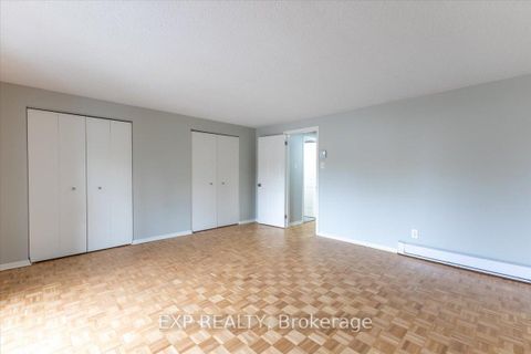 Photo 22 at 15 JANSEN Road, Nepean (Sheahan Estates/Trend Village), Ottawa