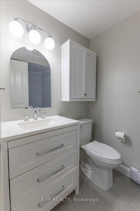 Photo 34 at 15 JANSEN Road, Nepean (Sheahan Estates/Trend Village), Ottawa
