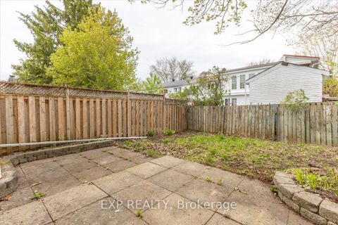 Photo 40 at 15 JANSEN Road, Nepean (Sheahan Estates/Trend Village), Ottawa