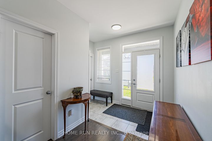 Photo 3 at 42 CLONFADDA Terrace, Nepean (Half Moon Bay), Ottawa