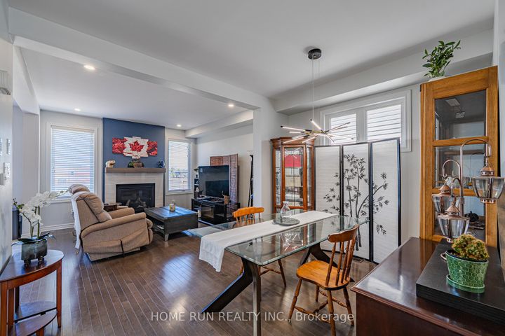 Photo 6 at 42 CLONFADDA Terrace, Nepean (Half Moon Bay), Ottawa