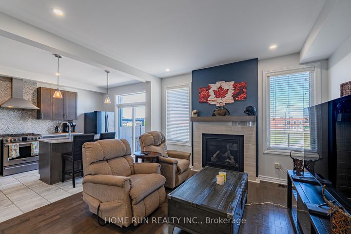 Photo 8 at 42 CLONFADDA Terrace, Nepean (Half Moon Bay), Ottawa