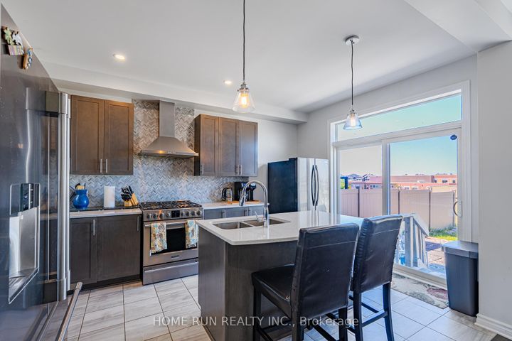 Photo 9 at 42 CLONFADDA Terrace, Nepean (Half Moon Bay), Ottawa