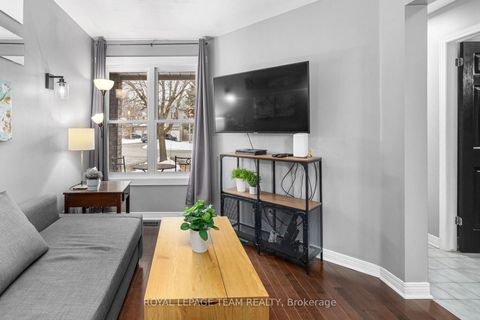 Photo 8 at 29 Grenadier Way, Nepean (Longfields), Ottawa