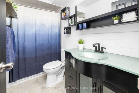 Photo 25 at 29 Grenadier Way, Nepean (Longfields), Ottawa
