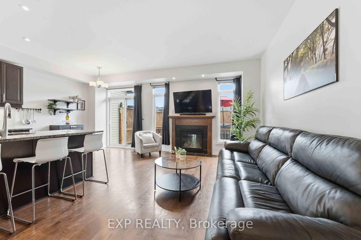Photo 5 at 151 Hawkshaw Crescent, Nepean (Cedargrove/Fraserdale), Ottawa