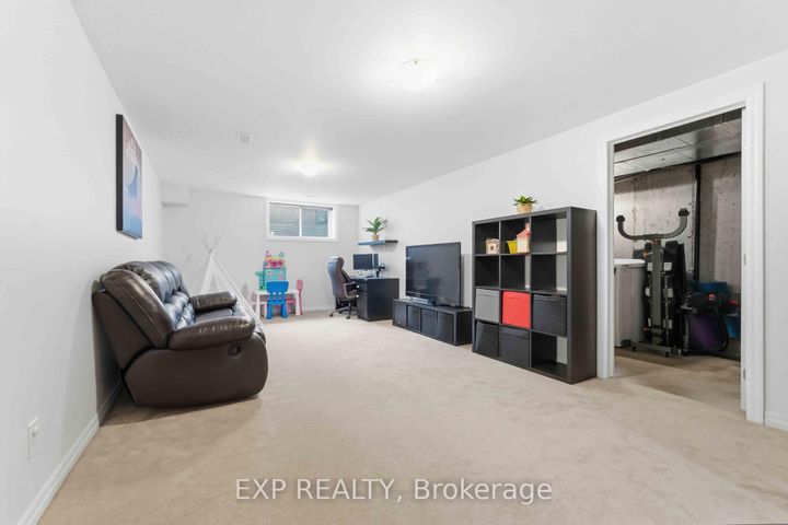 Photo 20 at 151 Hawkshaw Crescent, Nepean (Cedargrove/Fraserdale), Ottawa