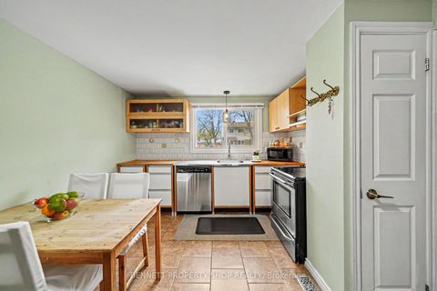 Photo 3 at 186 - 1045 Morrison Drive, Nepean (Redwood Park), Ottawa