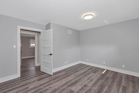 Photo 20 at 12 Largo Crescent, Nepean (Meadowlands/Crestview), Ottawa