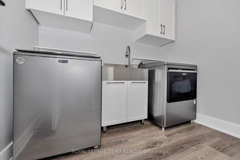 Photo 24 at 12 Largo Crescent, Nepean (Meadowlands/Crestview), Ottawa