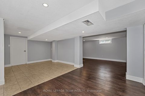 Photo 26 at 12 Largo Crescent, Nepean (Meadowlands/Crestview), Ottawa