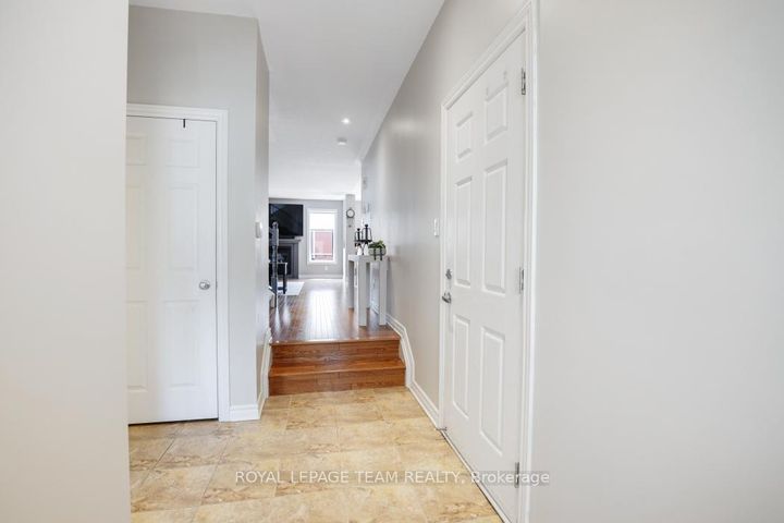 Photo 2 at 406 Pillett Street, Nepean (Strandherd), Ottawa