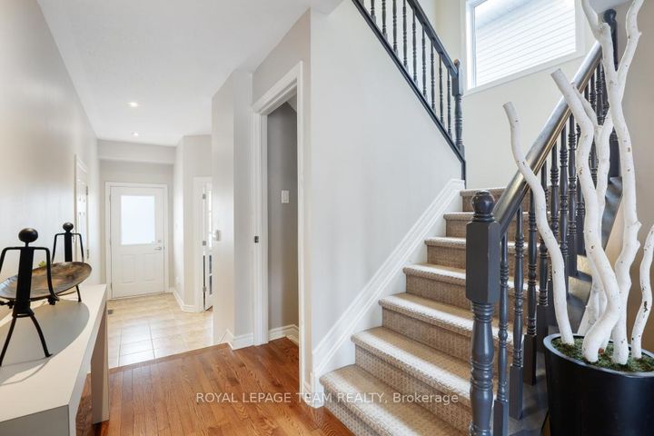Photo 6 at 406 Pillett Street, Nepean (Strandherd), Ottawa