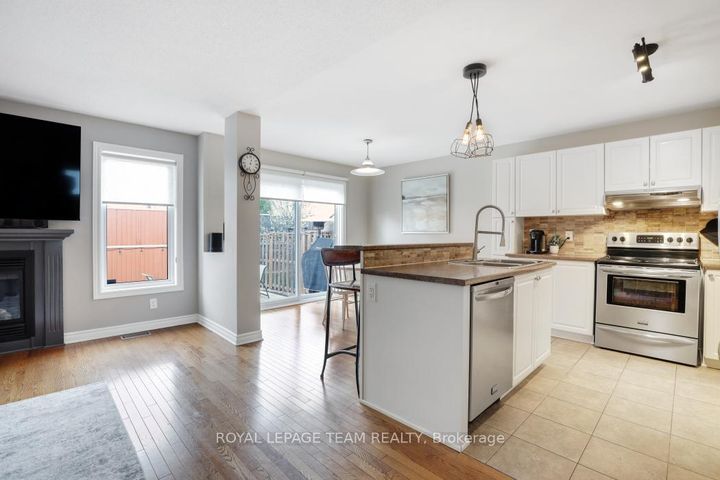 Photo 12 at 406 Pillett Street, Nepean (Strandherd), Ottawa