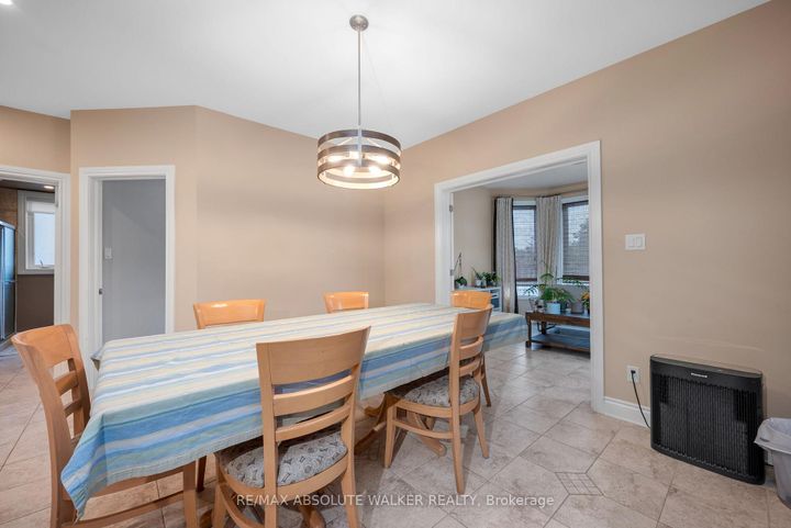 Photo 13 at 11 Tradewinds Drive, Nepean (Barrhaven East), Ottawa