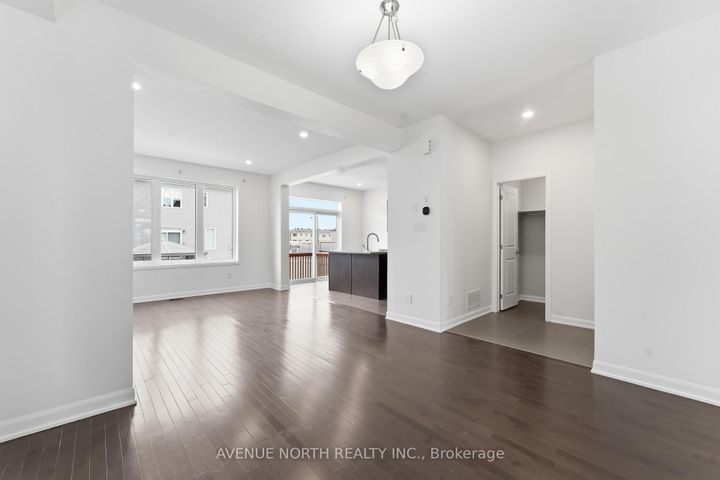 Photo 5 at 2082 Caltra Crescent, Nepean (Half Moon Bay), Ottawa