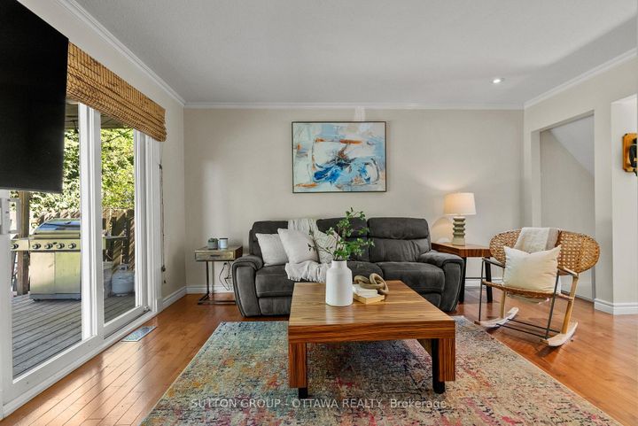 Photo 8 at 1 Airycot Circle, Nepean (Pheasant Run), Ottawa