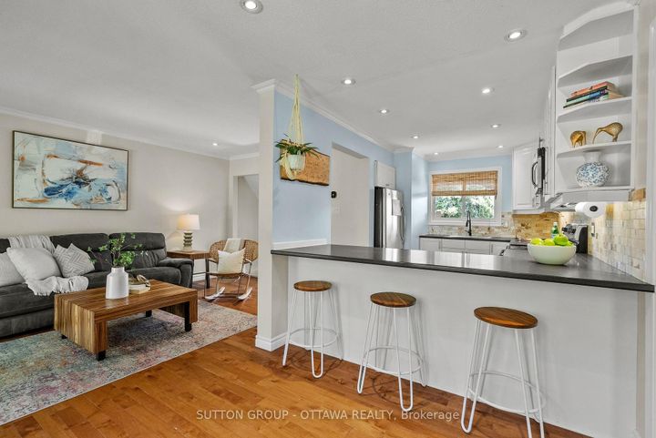 Photo 15 at 1 Airycot Circle, Nepean (Pheasant Run), Ottawa