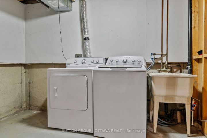 Photo 33 at 1 Airycot Circle, Nepean (Pheasant Run), Ottawa