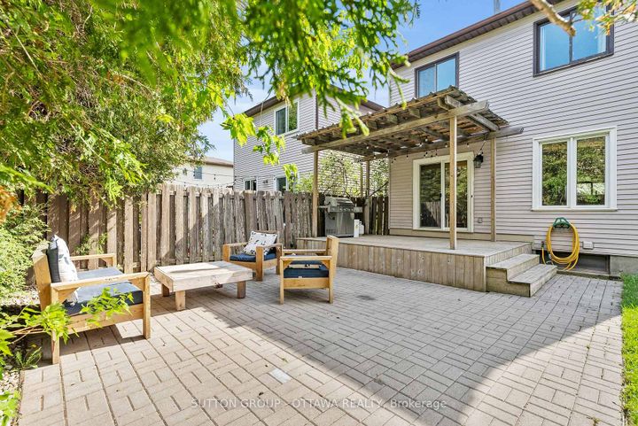 Photo 35 at 1 Airycot Circle, Nepean (Pheasant Run), Ottawa
