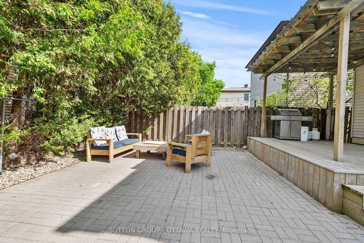 Photo 36 at 1 Airycot Circle, Nepean (Pheasant Run), Ottawa