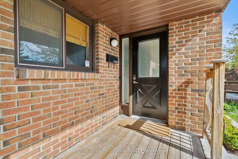 Photo 3 at 1 Airycot Circle, Nepean (Pheasant Run), Ottawa
