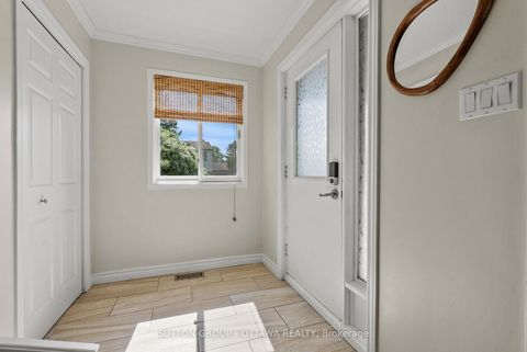 Photo 4 at 1 Airycot Circle, Nepean (Pheasant Run), Ottawa