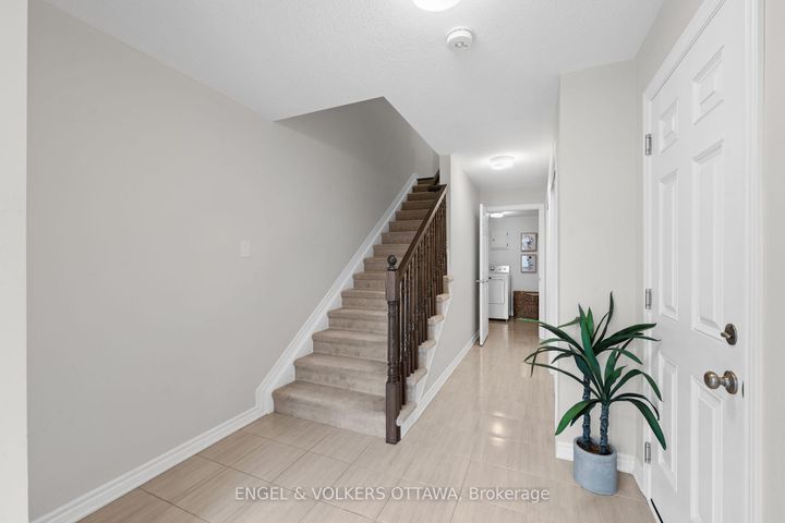 Photo 4 at 59 Ursid Mews, Nepean (Half Moon Bay), Ottawa