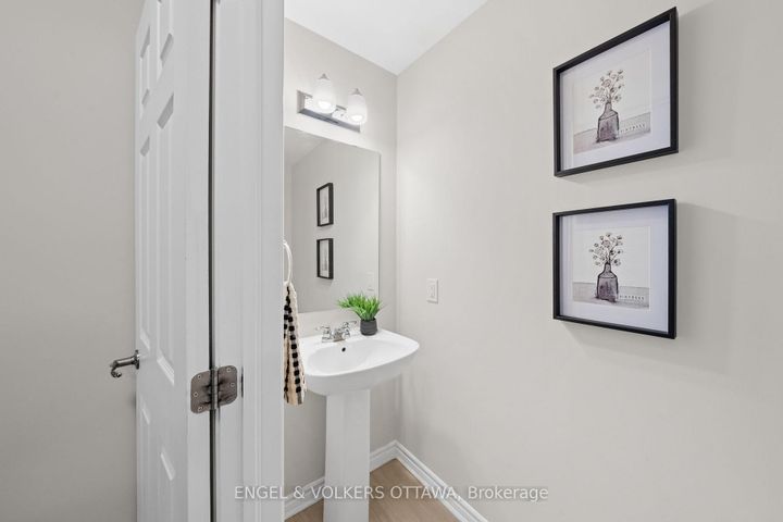 Photo 19 at 59 Ursid Mews, Nepean (Half Moon Bay), Ottawa