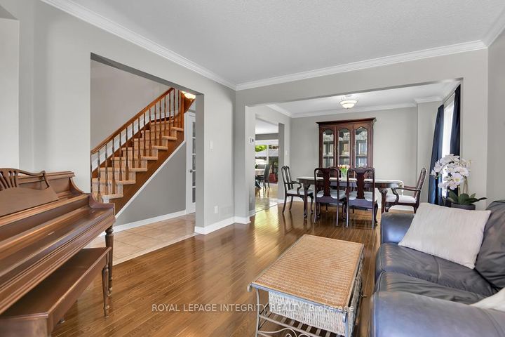 Photo 5 at 97 Grenadier Way, Nepean (Longfields), Ottawa