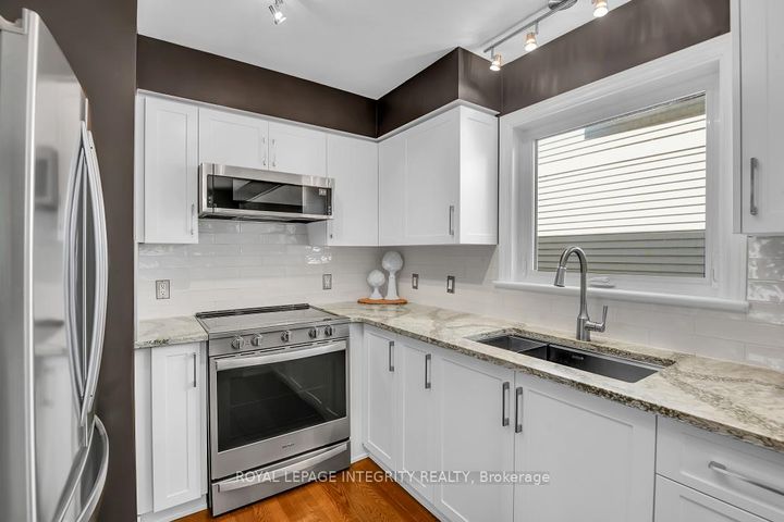 Photo 8 at 97 Grenadier Way, Nepean (Longfields), Ottawa