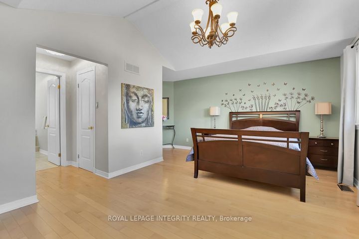 Photo 17 at 97 Grenadier Way, Nepean (Longfields), Ottawa