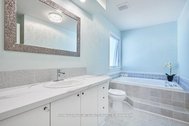 Photo 18 at 97 Grenadier Way, Nepean (Longfields), Ottawa